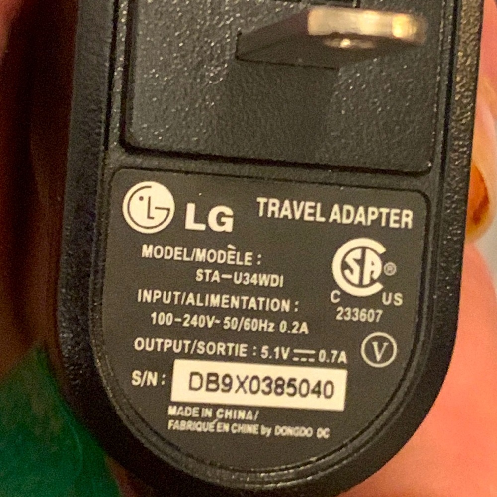 LG STA-U34WDI AC Travel Adapter 5.1V/0.7A